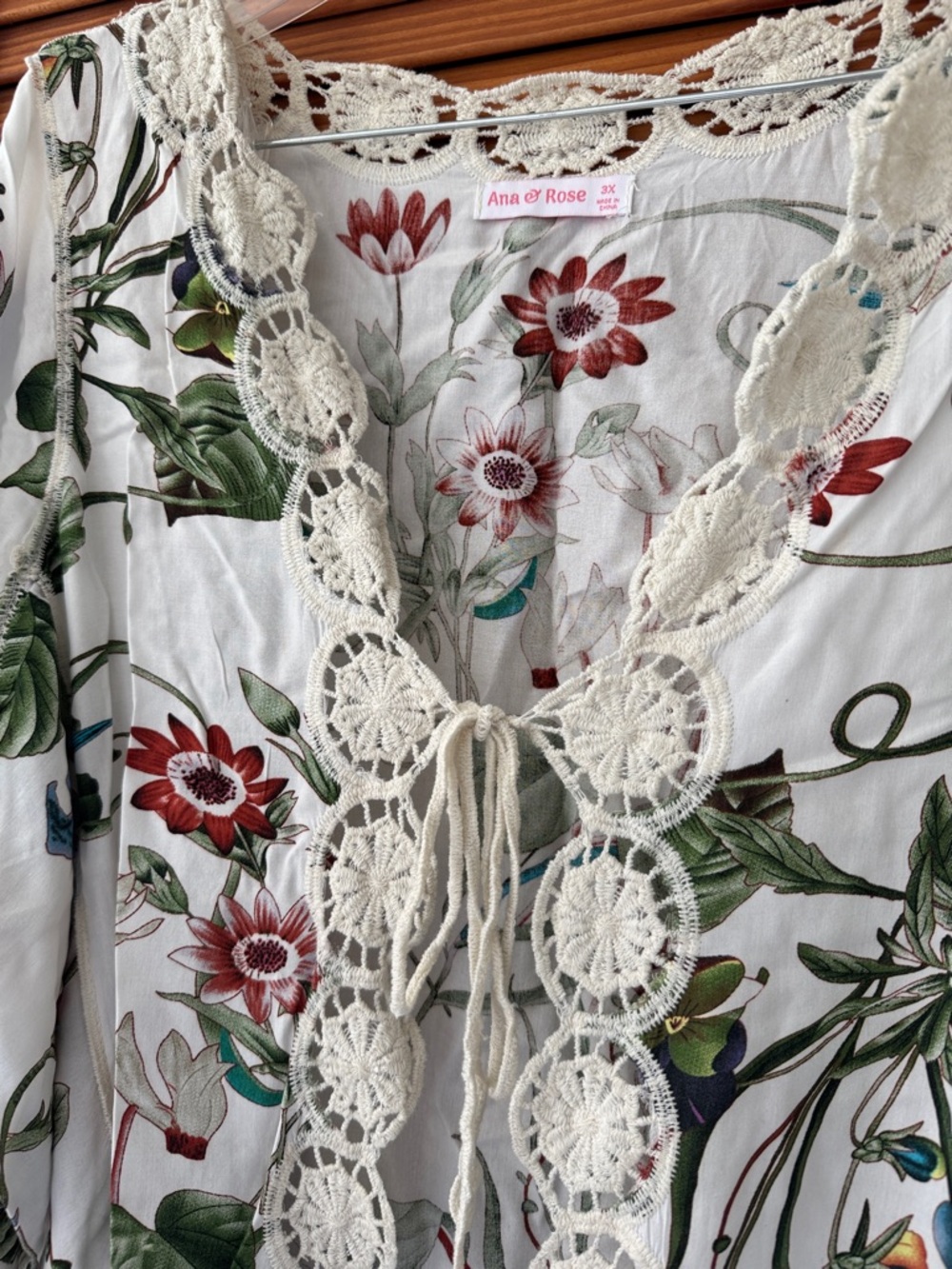 ANA & ROSE Lovely Floral Kimono Top With Crochet Trim - Picture 3 of 5